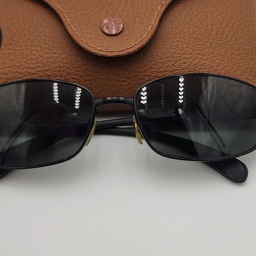 Ray-Ban Brown‎ Leather Sunglasses And Case